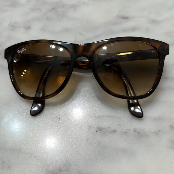 Ray Ban RB4184 Sunglasses - Picture 6 of 13